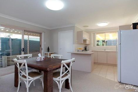 Property photo of 19 Angophora Close Mount Hutton NSW 2290