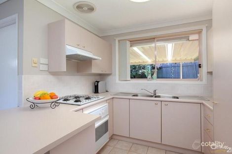 Property photo of 19 Angophora Close Mount Hutton NSW 2290