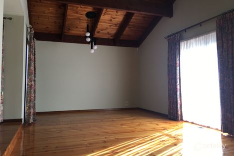 Property photo of 8 Calwell Court Mill Park VIC 3082