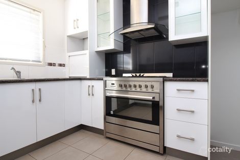 Property photo of 5 Stolz Place Emerald QLD 4720