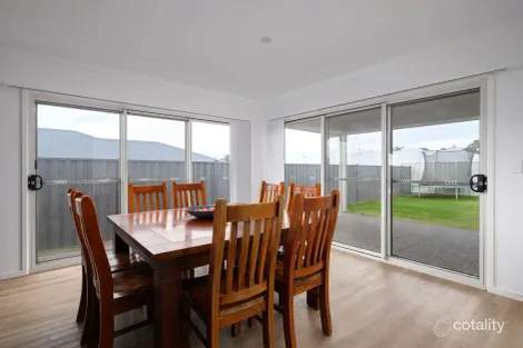 Property photo of 35 Panda Street Southside QLD 4570