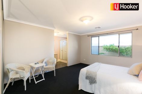 Property photo of 42 Sellafield Bend Waikiki WA 6169