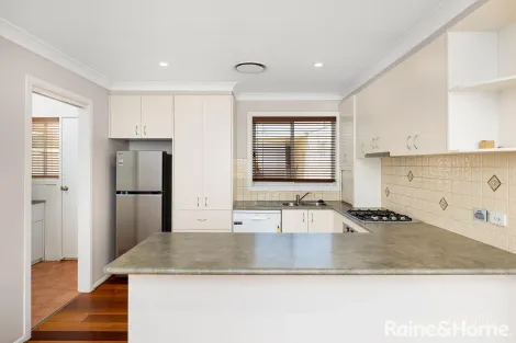 Property photo of 34 Paldi Crescent Glenfield Park NSW 2650