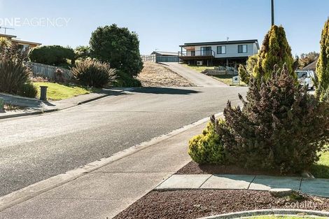 Property photo of 5 Cooney Court Downlands TAS 7320