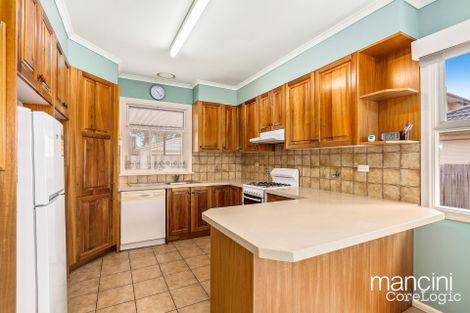 Property photo of 28 Fenfield Street Altona VIC 3018