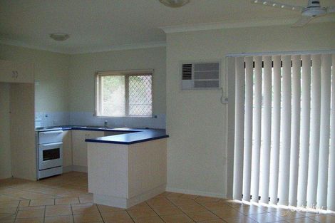 Property photo of 2/5 Hedley Close Redlynch QLD 4870