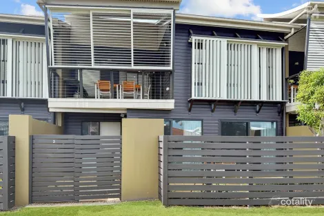 3/190 Cypress St, Urangan, QLD 4655