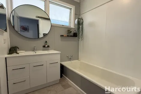 Property photo of 2 Carroll Street Horsham VIC 3400