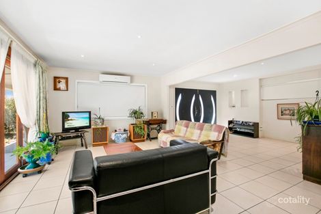 Property photo of 40 Ashgrove Avenue Runaway Bay QLD 4216