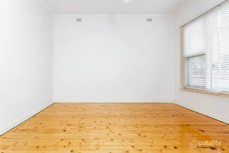 Property photo of 19 Blyth Street Clearview SA 5085
