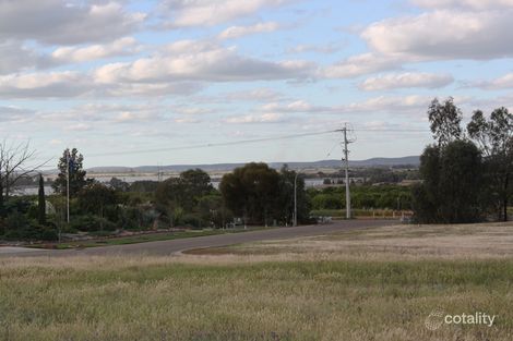 1 Bella Vista Dr, Lake Wyangan, NSW 2680