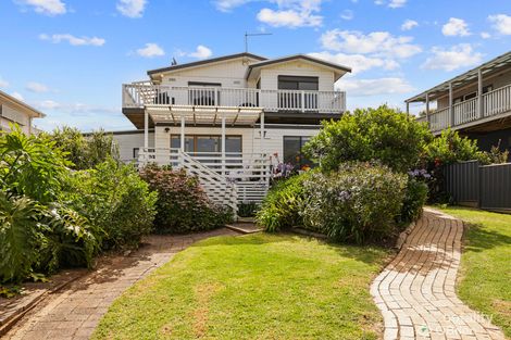 Property photo of 13 Hollywood Crescent Smiths Beach VIC 3922
