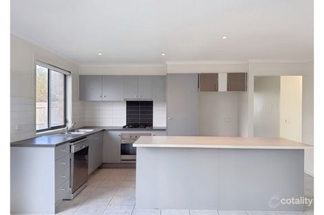 Property photo of 14 Andrew Road Truganina VIC 3029