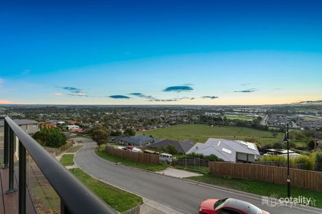 Property photo of 38 Highland Drive Pakenham VIC 3810