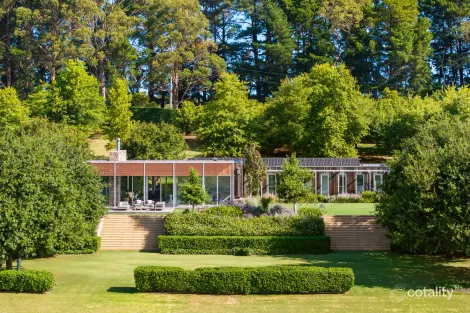 143 Point Leo Rd, Red Hill South, VIC 3937