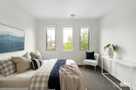 Property photo of 1/17 Roberts Street Essendon VIC 3040