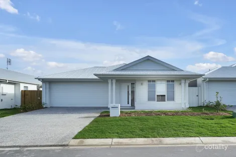 33 Tablelands Cres, Banya, QLD 4551