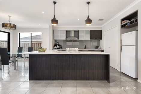 Property photo of 34 Nixon Drive Berwick VIC 3806