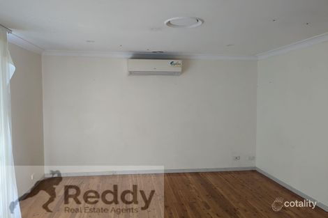 Property photo of 31 Manooka Crescent Bradbury NSW 2560