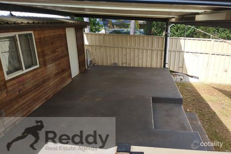 Property photo of 31 Manooka Crescent Bradbury NSW 2560