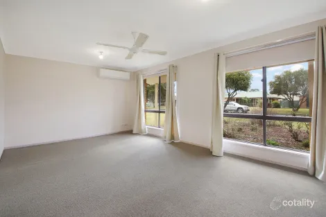 Property photo of 16 Murdoch Place Holbrook NSW 2644