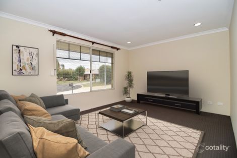 Property photo of 8 Broome Place Warnbro WA 6169