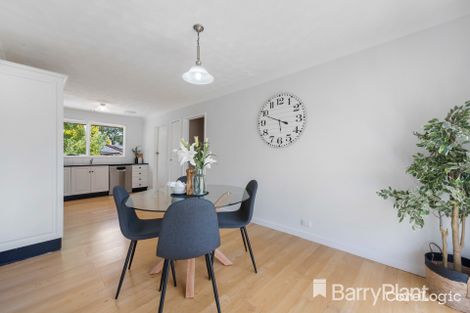 Property photo of 9 Linlithgow Way Melton West VIC 3337