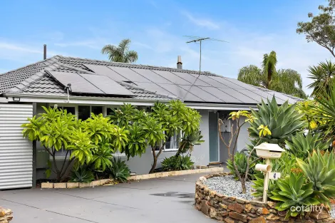 Property photo of 4 Noel Court Wanneroo WA 6065