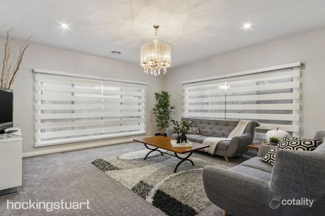 Property photo of 36 Phoenix Circuit Wollert VIC 3750