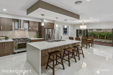 Property photo of 36 Phoenix Circuit Wollert VIC 3750