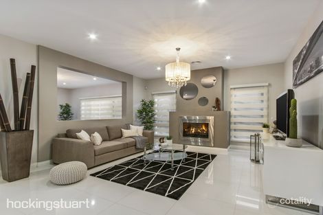 Property photo of 36 Phoenix Circuit Wollert VIC 3750