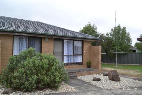 3/2 Roger Ct, Wendouree, VIC 3355