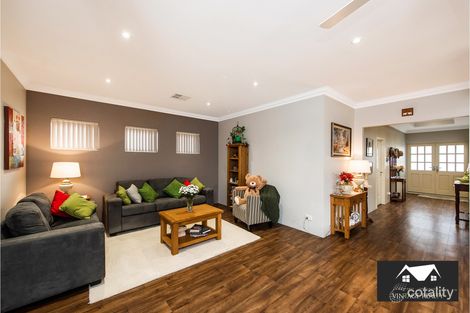 Property photo of 32 Colesbrook Drive Byford WA 6122