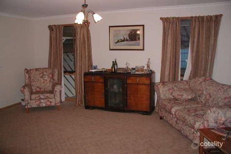 Property photo of 2 Queensbury Way Werribee VIC 3030