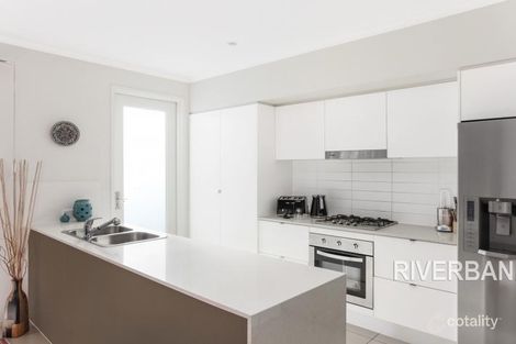 Property photo of 15 Kalua Lane Pemulwuy NSW 2145