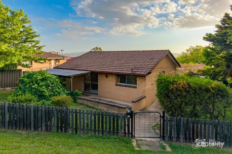 12 Blake St, Armidale, NSW 2350