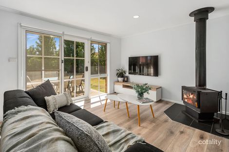 Property photo of 12 Vista Close Gisborne VIC 3437