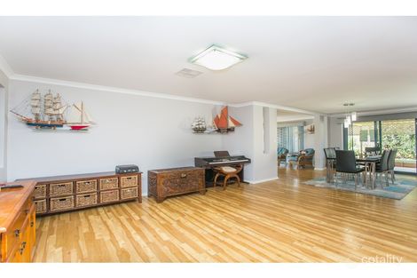 Property photo of 28 Sutton Way Darch WA 6065