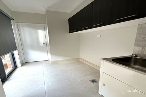 Property photo of 9 Piper Circuit Griffith NSW 2680