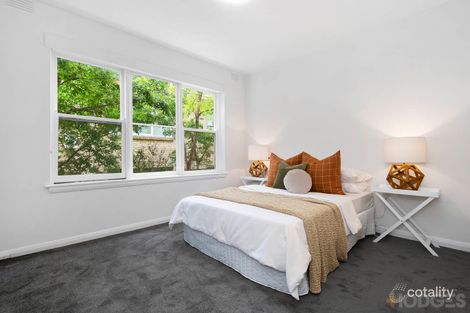 Property photo of 1/24 Mathoura Road Toorak VIC 3142