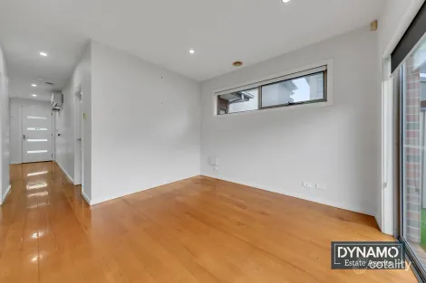 Property photo of 2/6 Dunn Street Broadmeadows VIC 3047