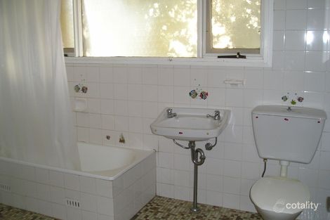 Property photo of 4 Rivett Place Kelso NSW 2795
