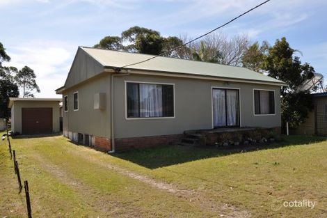 8 Third Ave, Stuarts Point, NSW 2441
