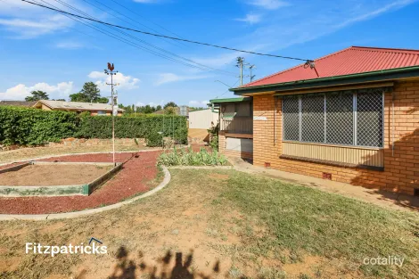 246 Bourke St, Tolland, NSW 2650