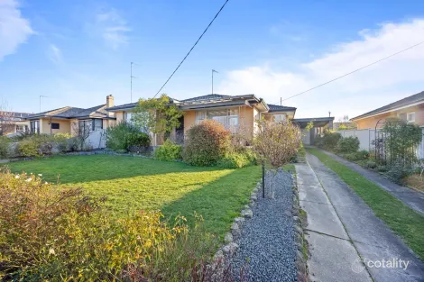 19 Elizabeth St, Wendouree, VIC 3355