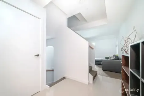 Property photo of 8/1 Brunswick Crescent Craigieburn VIC 3064