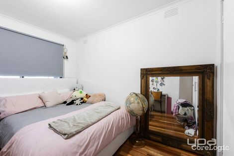 Property photo of 10 Dover Street Albanvale VIC 3021