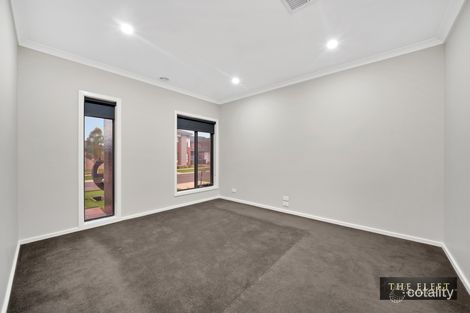 Property photo of 25 Trumpeter Drive Tarneit VIC 3029