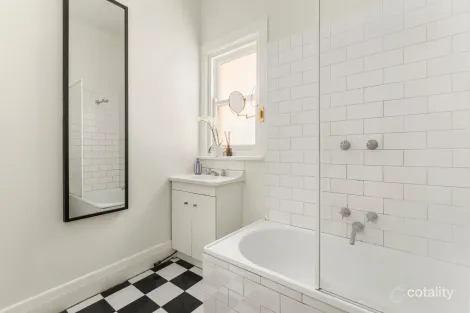 Property photo of 2/28 Dalgety Street St Kilda VIC 3182