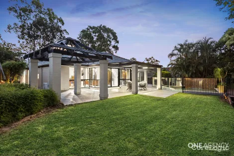 Property photo of 8 Grevillea Place Forest Lake QLD 4078
